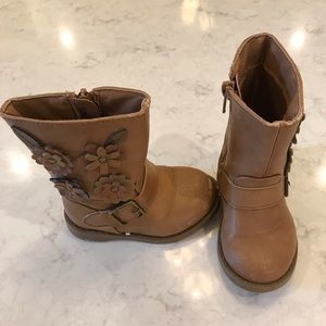 Brown Girls Boots- size 5